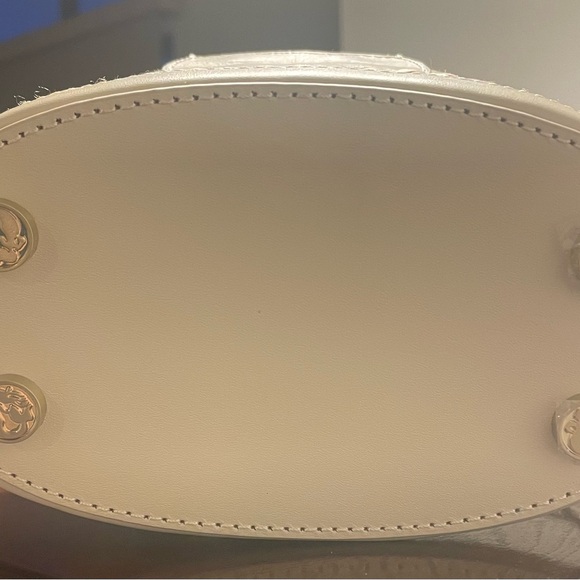 Spartina 449 Tan and Cream Woven Women's Bag - Picture 4 of 12